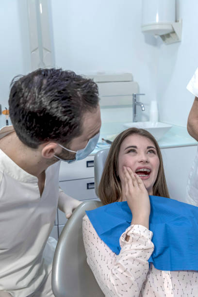 Best Pediatric Emergency Dentist in Pine Knoll Shores, NC